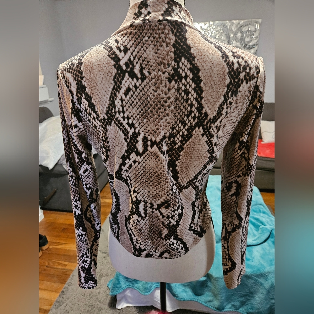 Olivia Rae Snake Print Mock Neck Crop Top - Picture 2 of 4